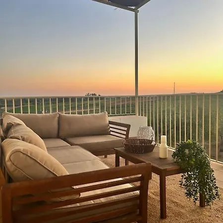 Holiday home Casa Caraza. Un Olivar Con Vistas Al Castillo De Juego De Tronos
